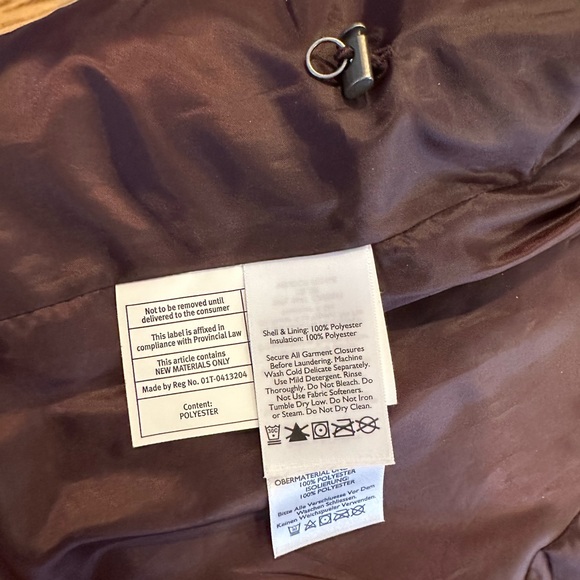 EDDIE BAUER Quilted Vest, Burgundy, Medium - Picture 6 of 6